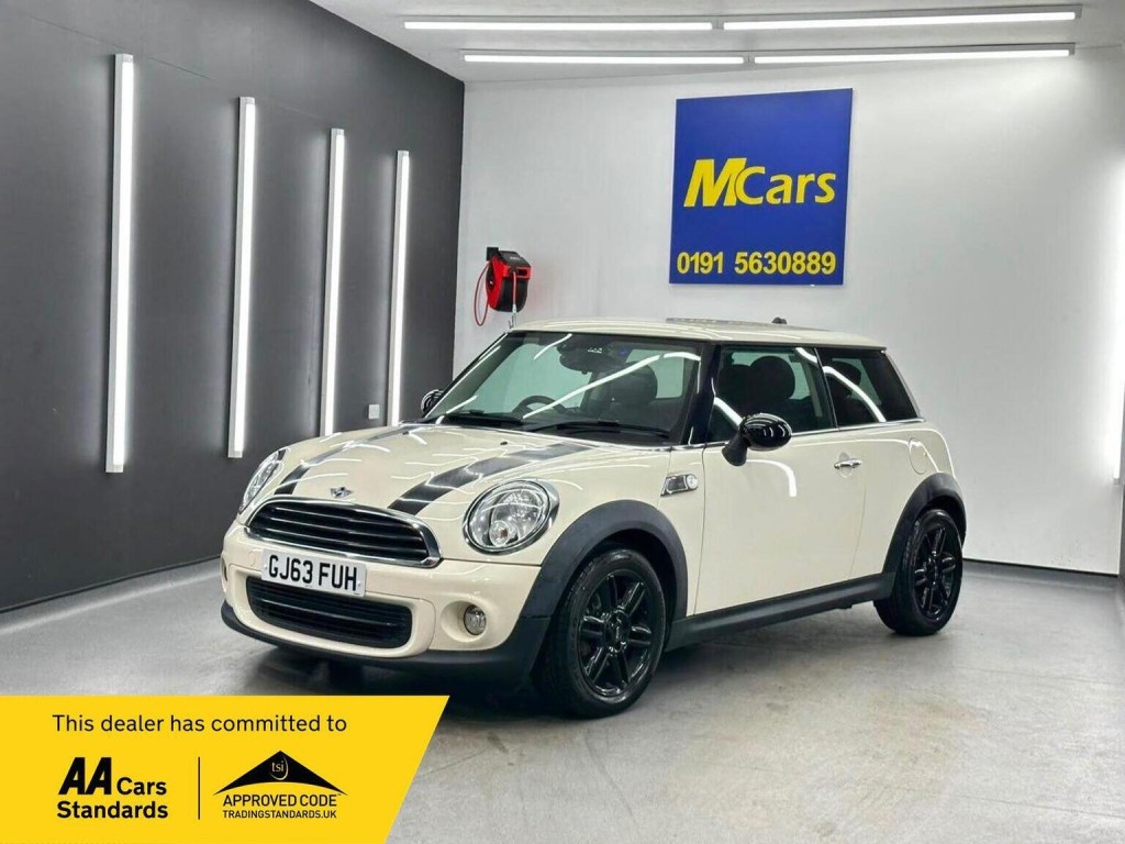 2013 MINI HATCH
